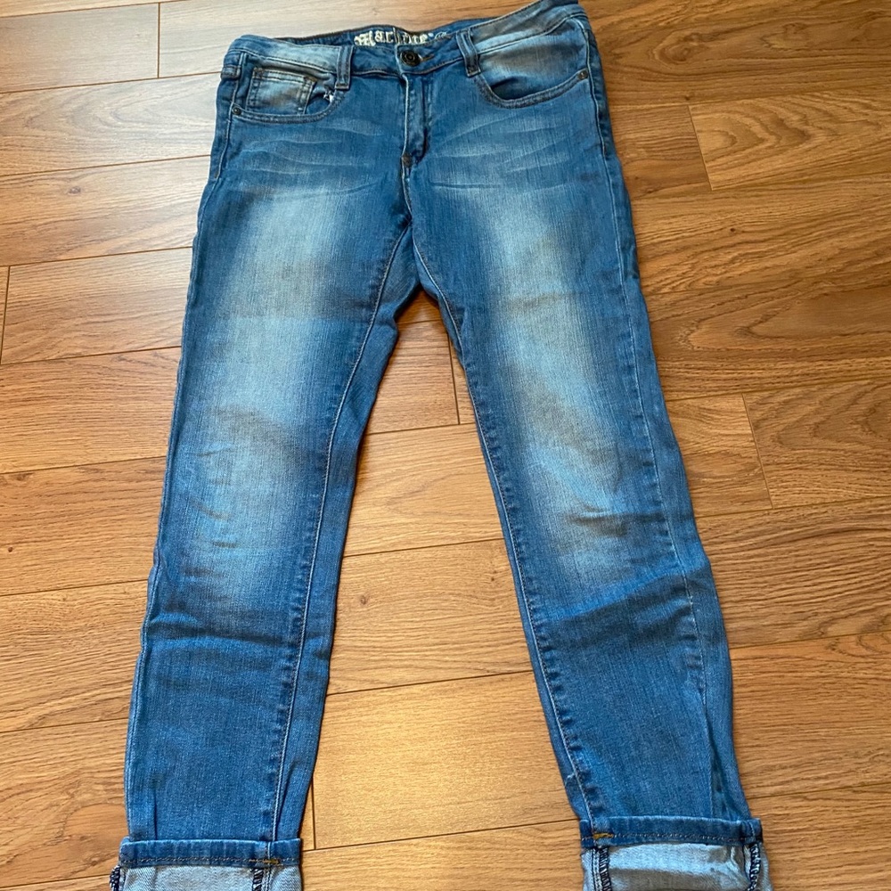 Women’s Mary Jane Jeans with Washed Out Accents